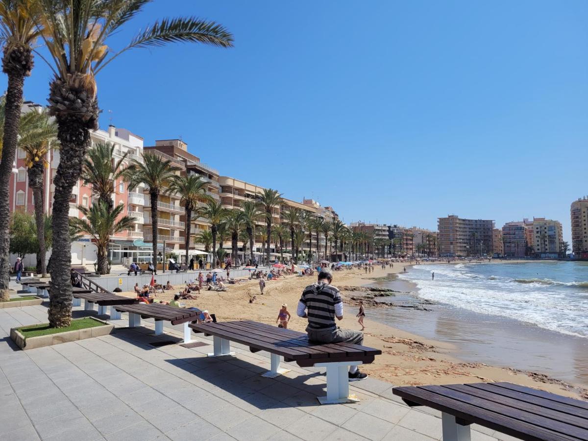 Gemuetliche Ferienwohnung In Torrevieja Ca100M Vom Strand Playa Del Cura Entfernt Exterior photo